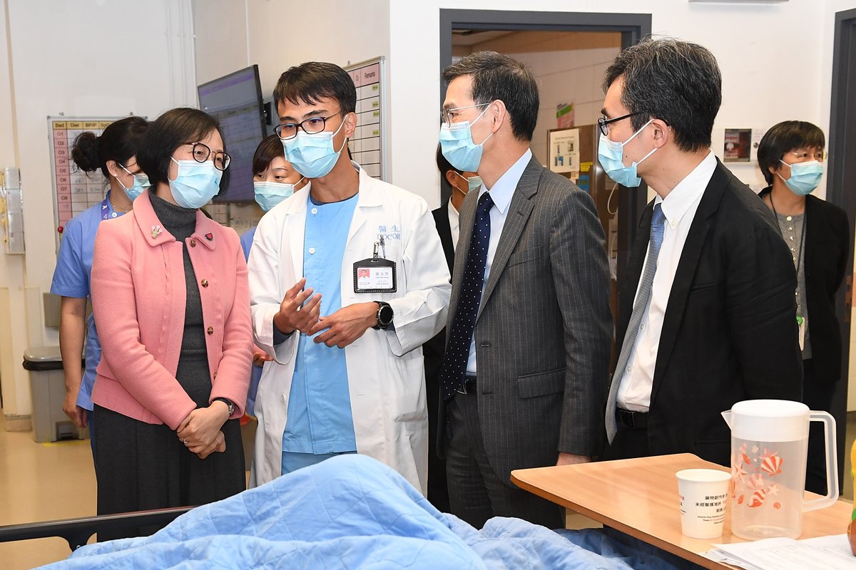 news.gov.hk - Health chief visits North District