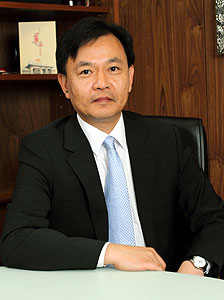 Dr Leung Pak-yin