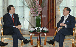 Chief Executive Donald Tsang and European Commission President Jose Manuel Barroso