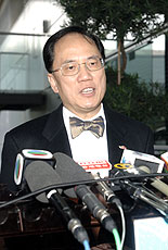 Donald Tsang