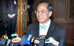 Donald Tsang 