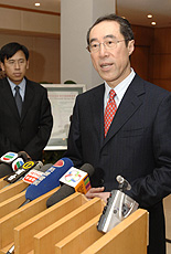 Henry Tang 