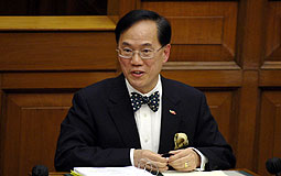 Donald Tsang