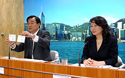 Prof Jim Chi-yung, Teresa Cheng meet media