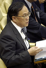 Donald Tsang