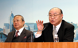 Justice Woo Kwok-hing