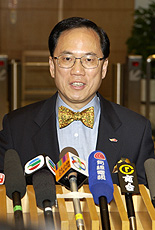 Donald Tsang