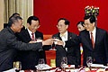 President Hu, CE propose a toast