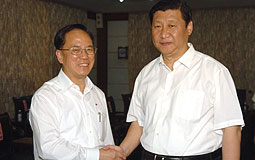 Xi Jinping meets with Donald Tsang