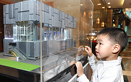 HK pavilion model on display