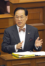 Donald Tsang