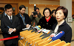 Sarah Liao meets media